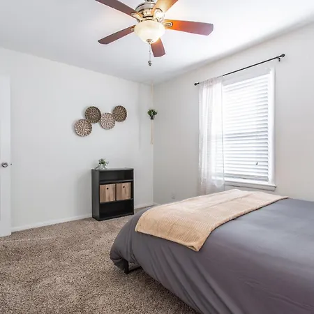 3 Bedrooms House In Waldo Kansas City Exterior foto