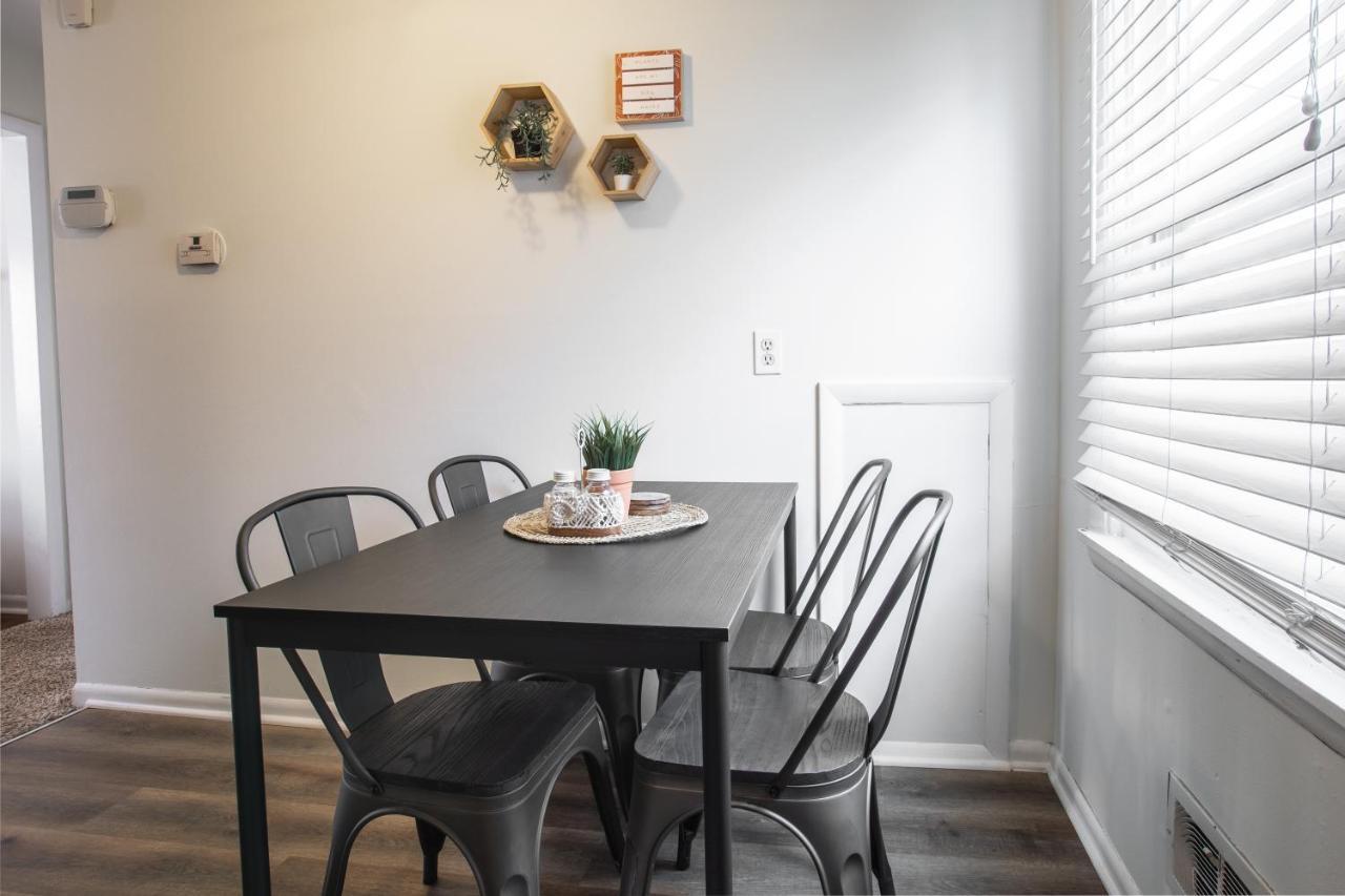 3 Bedrooms House In Waldo Kansas * Kansas City