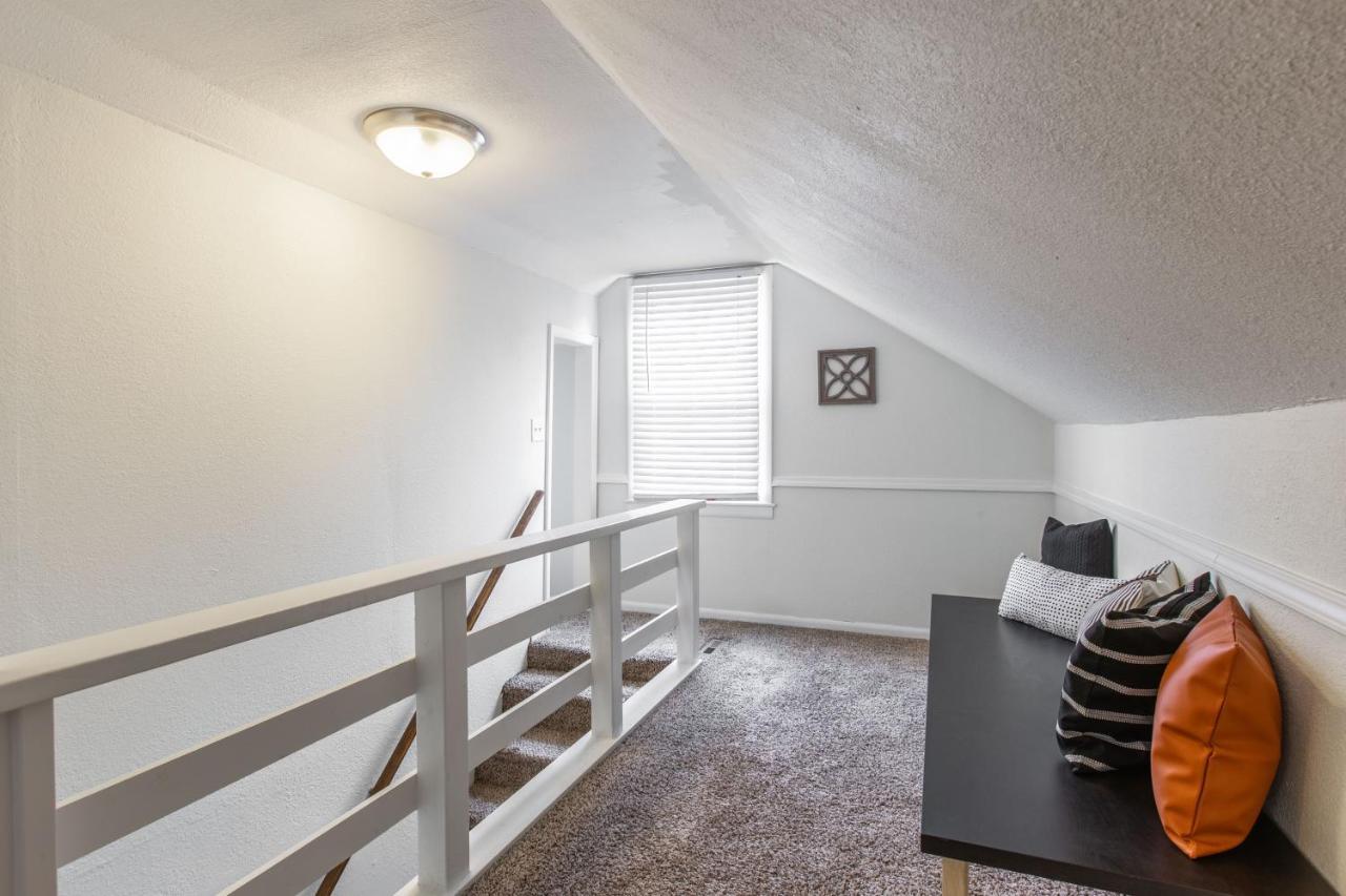3 Bedrooms House In Waldo Kansas Villa