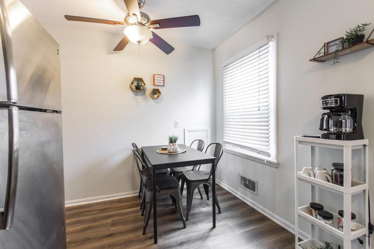 Villa 3 Bedrooms House In Waldo Kansas